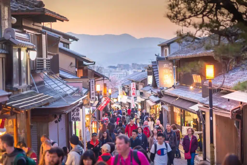 Higashiyama on yksi Kioton tärkeimmistä alueista